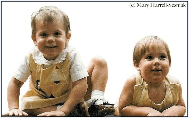 photo-1007-2014-twins photo of the Harrell-Sesniak twins
