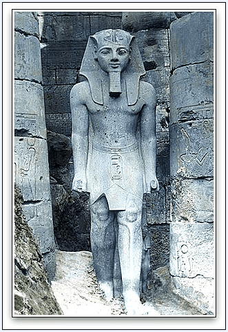 photo-0313-2015-ramesses-ii photo of a statue of Egyptian Pharaoh Ramesses II