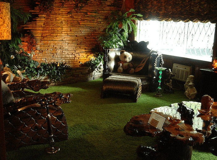 Photo: Graceland’s “jungle room”