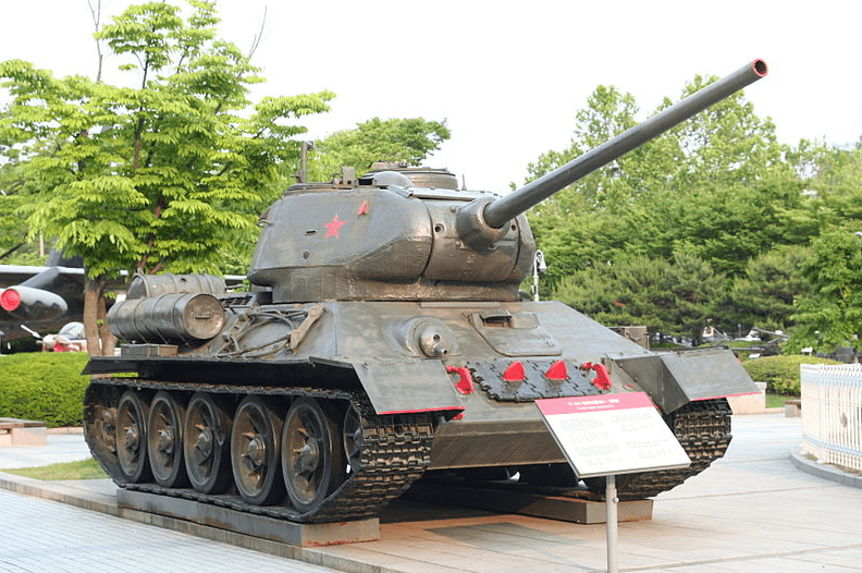 Photo: War Memorial of Korea Park: the T-34 tank was standard armor used by the North Korean Army in 1950 and was present at the Battle of Osan