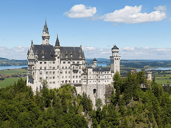 Photo: Neuschwanstein Castle, Bavaria, Germany. Credit: Thomas Wolf, www.foto-tw.de; Wikimedia Commons.