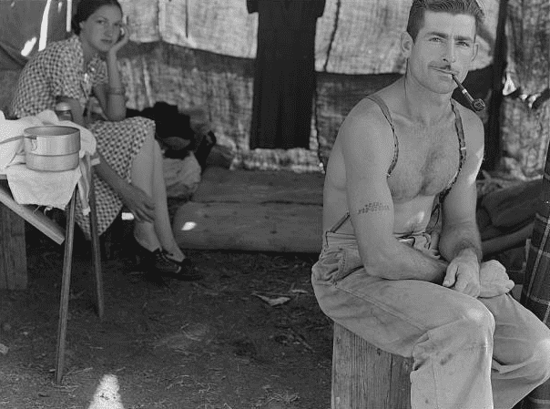 Photo: “Unemployed lumber worker goes with his wife to the bean harvest,” Oregon, August 1939