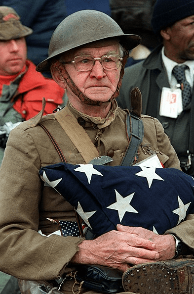 Photo: Joseph Ambrose, an 86-year-old World War I veteran, attends the dedication day parade for the Vietnam Veterans Memorial in 1982