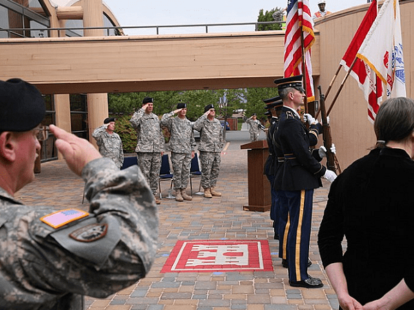 Photo: the playing of the national anthem at the U.S. Army Corps of Engineers South Pacific Division change of ceremony 3 June 2011. Credit: U.S. Army Corps of Engineers; Wikimedia Commons.