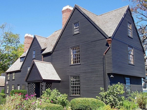 Photo: House of the Seven Gables in Salem, Massachusetts.Credit: Daderot; Wikimedia Commons.