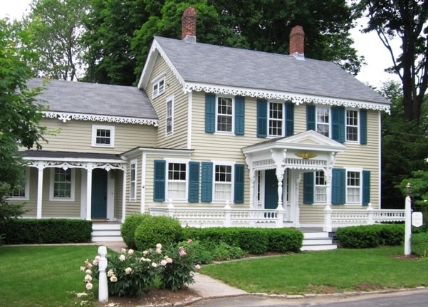 Photo: the "Gingerbread House" in Essex, Connecticut, built in 1855.Credit: Gregoryj77; Wikimedia Commons.
