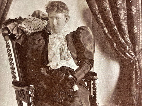 Photo: Annie Esther Webster. Courtesy of Amesbury Public Library Archival Center, Amesbury, Massachusetts.