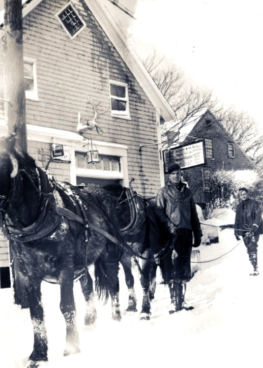 Photo: Wyers Livery Stable, 1920. Courtesy of the Nantucket Historical Association.