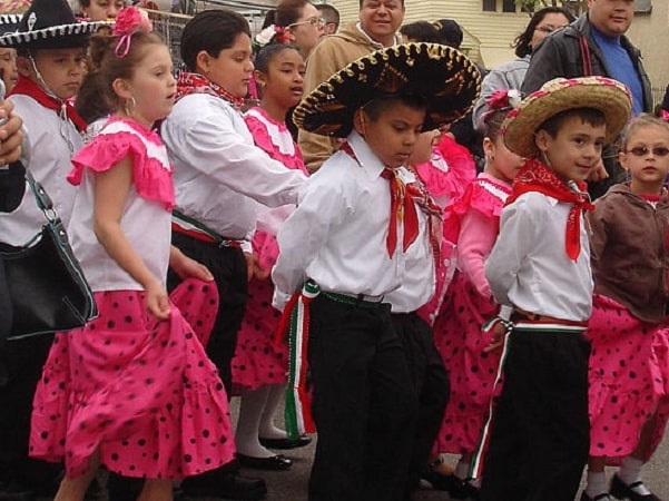 Photo: Cinco de Mayo parade in Saint Paul, Minnesota, 2007. Credit: Rena Dehler; Wikimedia Commons.