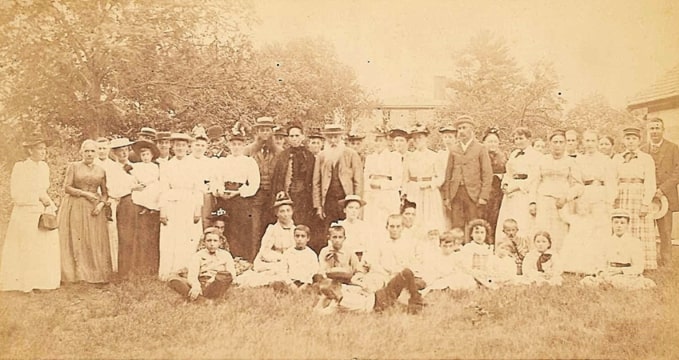 Photo: the Hale family reunion held in 1896. Credit: Hale family descendant Susan York Gagnon.