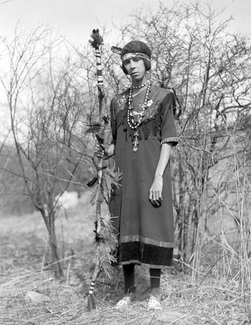 Photo: Mannanata. Credit: Leslie Jones Collection, Boston Public Library.